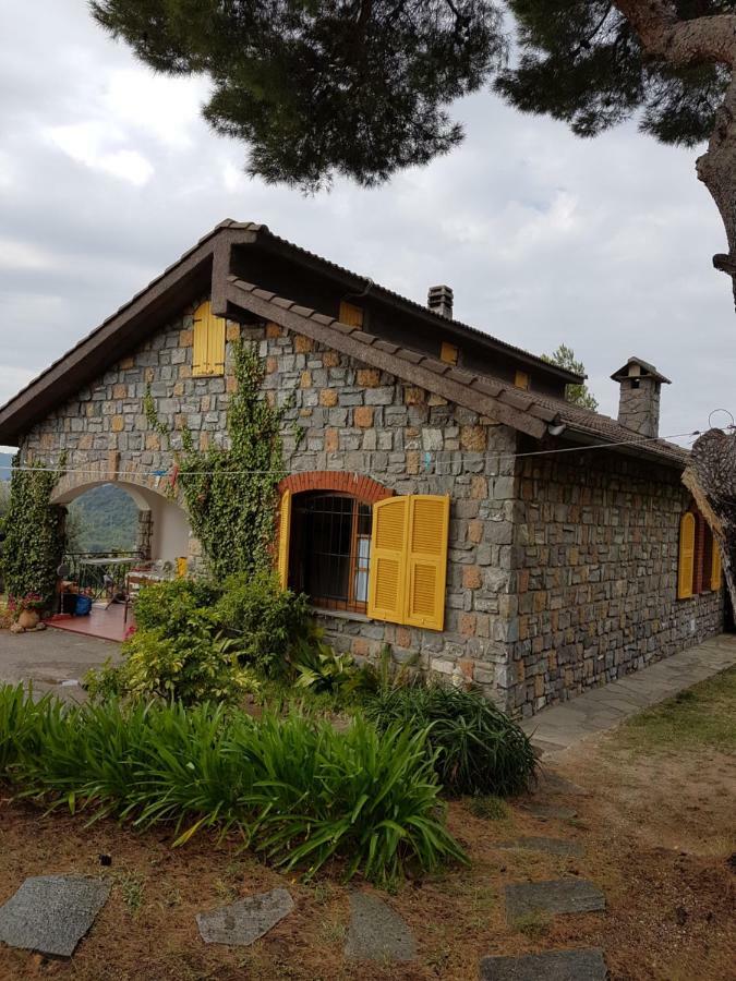 Villa Fior Di Lavanda Cisano sul Neva エクステリア 写真