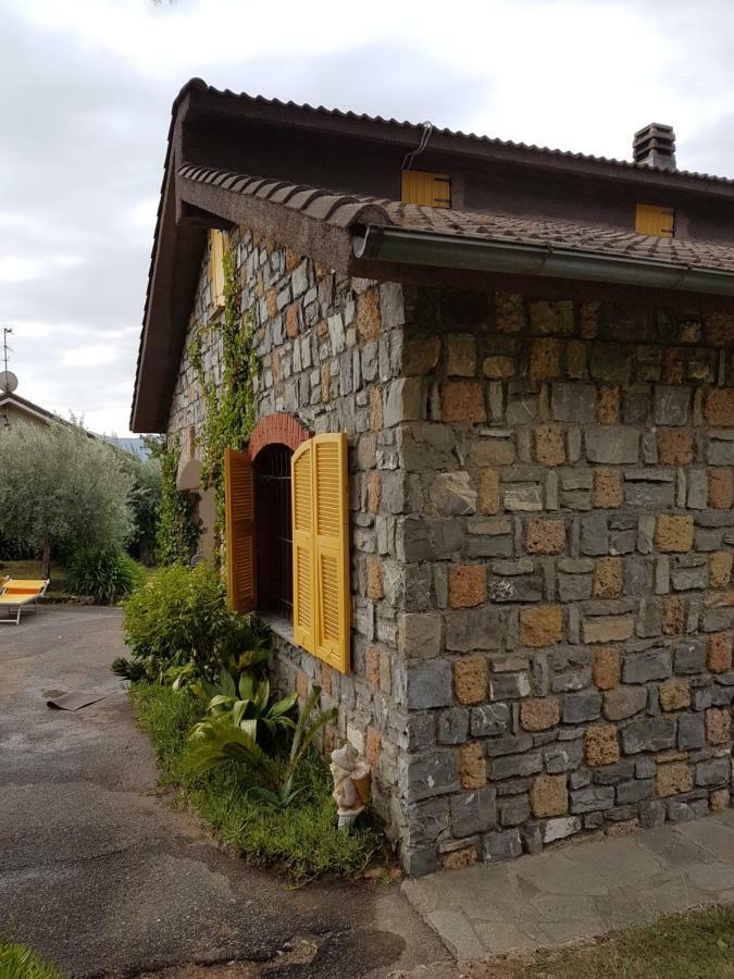 Villa Fior Di Lavanda Cisano sul Neva エクステリア 写真