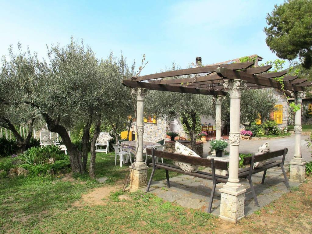 Villa Fior Di Lavanda Cisano sul Neva エクステリア 写真