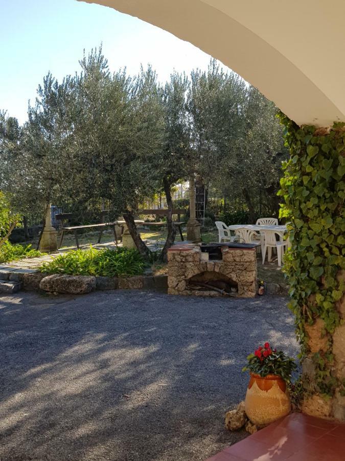 Villa Fior Di Lavanda Cisano sul Neva エクステリア 写真