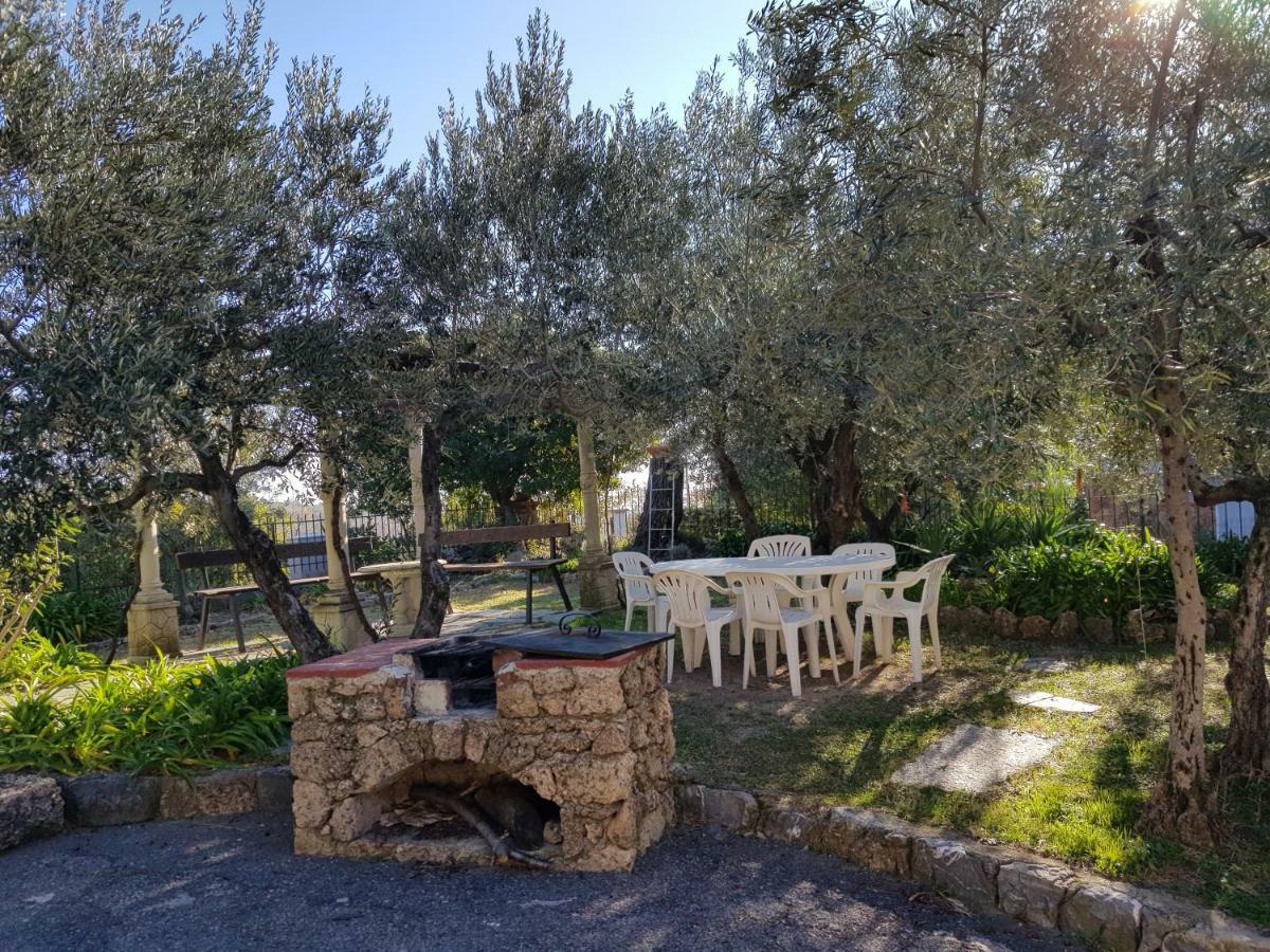 Villa Fior Di Lavanda Cisano sul Neva エクステリア 写真